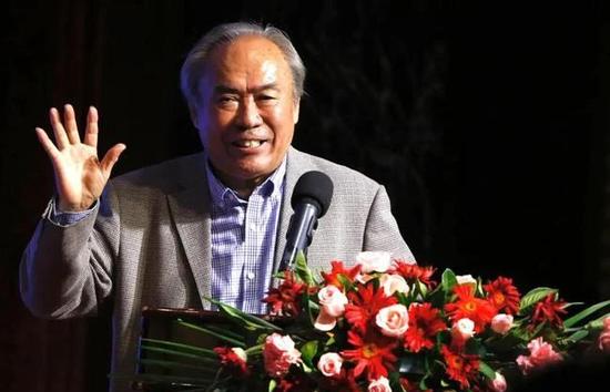 与二乔遇到严重问题2023-09-04 新版《古墓丽影》续集将继续制作 有望推出剧版2023-01-29 “三傻”索菲·特纳挺二胎孕肚出街 大女儿未满2岁2022-02-17 《古墓丽影2》换导演 《恶魔之地》女导演接棒2021-01-26 《权游》索菲·特纳升级当妈 代理人确认她已生女2020-07-28 遭遇雪崩、狼群！