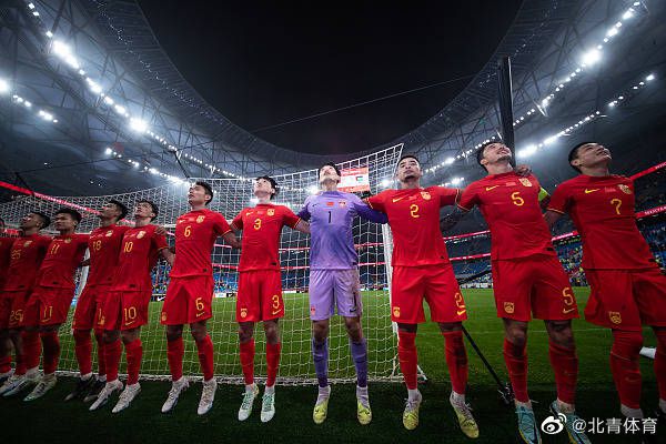 周迅助推青年摄影师 展现多面时尚魅 裘德·洛希望继续拍《神奇动物》：会一直等待 大片推荐 >> 动作 悬崖之上 8.2 暗藏汹涌谍战传奇 剧情 山河披锦绣 7.5 退耕还林脱贫致富 历史 大决战之淮海 9.0 抗战经典淮海战役 大决战之辽沈 改变历史史诗战略 剧情 免费 6.7 当代青年创业故事 爱情 漂亮的女邻居 7.5 三男子倾心一村姑 | | | | | | 电影频道节目中心官方网站 意见反馈 手机浏览精彩资讯 返回顶部 | (1/0) | (2/9) 组图： 重新播放 大图播放 猜你喜欢CCTV6 VIP影院 搜索 电影 星闻 独家 更多 专题 图片 视频 滚动 首页 新闻 大片 影库 CCTV6 VIP影院 客户端 电影网>新闻>明星资讯 詹姆斯·厄尔·琼斯去世！