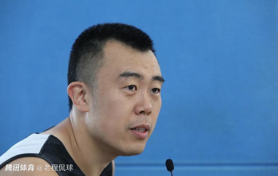 特别是高昌锡的女儿高艺媛，有着和父亲一样圆圆的脸和小眼睛，谁看 崔始源、沈昌珉、东海帅气敲鼓 演绎制服诱惑 2016-05-30 今年SM公司Super Junior的崔始源和东海，还有东方神起的最强昌珉都已经暂别舞台参军入伍。