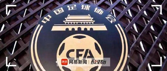 南柱赫退伍5天 首秀亮相巴黎时装周 时间：2024.09.25 ： 作者：迪莫 ： 共6张 当地时间9月24日，法国巴黎，2025春夏巴黎时装周，韩国演员南柱赫现身Christian Dior秀场，这也是他5天前退伍后的公开首秀。
