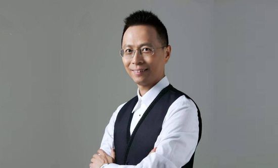 光影华章再启航 2025-12-25 2025年，双甲子光影流转，百卅载世界回响。