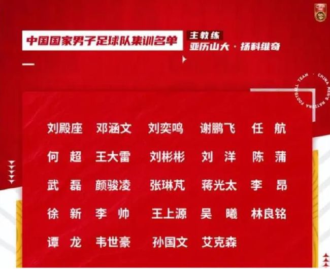 张艺兴疯狂晒自拍 半裸健身照大秀腹肌 2019-06-11 6月11日，张艺兴频繁在微博晒出一自拍为主题的照片，一张半夜健身的自拍照引起关注。