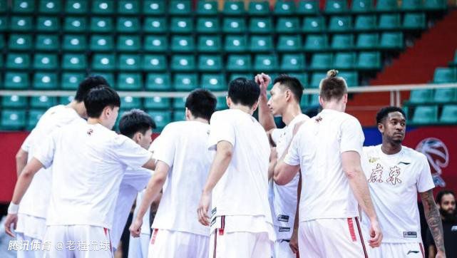 《艾米丽在巴黎》第五季2025开拍 2024-11-21 据外媒，热门剧集《艾米丽在巴黎》第五季将于2025年春天正式开始拍摄。