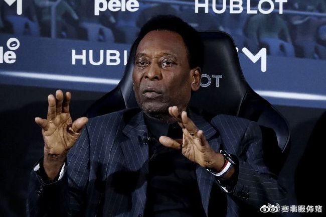 而成龙是把这两方面结合的最好的电影人，我个人觉得成龙自己执导的电影，比他由别人执导的成龙要好。