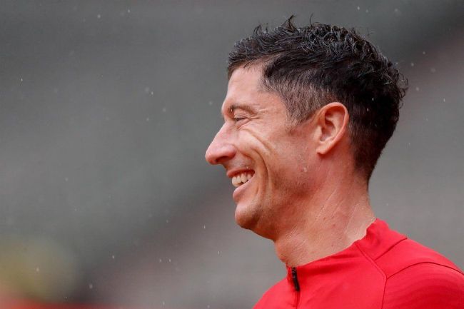 威尼斯影节终身成就奖颁奖 导演弗莱德金获殊荣 2013-08-30 映以及威尼斯电影节终身成就奖颁奖典礼活动。