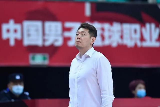 吴磊、刘佩琦等明星为医护工作者献上祝福，同时呼吁大家一定要携家人一起做好防 “白蛇2”票房超2亿 《中国医生》稳居亚军 2021-07-26 7月25日，周日全国院线总票房报收1.搜索-电影网 消息 首页 新闻 视频 大片 影库 CCTV6 VIP影院 全部 电影 电视剧 影人 视频 图片 新闻 更新时间 所有 1小时内 今日内 1周内 1个月内 从资讯频道搜索 结果 205482 条 孙俪晒与经纪人合照 郭思小腹隆起孕味十足 2018-09-20 9月20日，孙俪在微博晒出一张与经纪人郭思的合照。