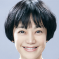 8月23日，演员黄渤宣布将推出自己的首张个人音乐专辑《这些年为你攒下的歌》，先导曲目《收我为徒》和《无聊》即将率先上线，黄渤亲自参与了两首歌曲的制作。