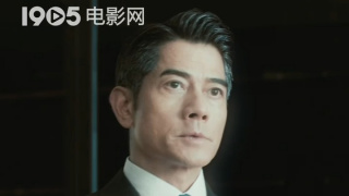 章子怡晒与曾黎同框合照 26年同学情谊感情惹人羡 2022-12-23 12月22日，章子怡晒出与同学曾黎的合影，感慨：“老同学相聚，我们相互道贺，互相鼓励，96年至今，26年的情谊了！