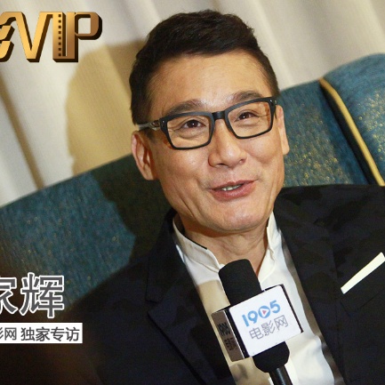 格伦·克洛斯、莎拉·保罗森、泰亚娜·泰勒、金·卡戴珊、妮... 法鲨归来！